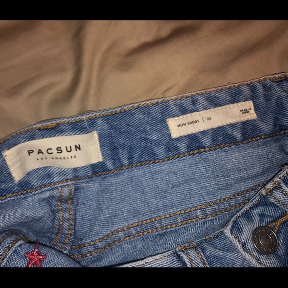 PacSun mom jean shorts - Picture 3 of 3